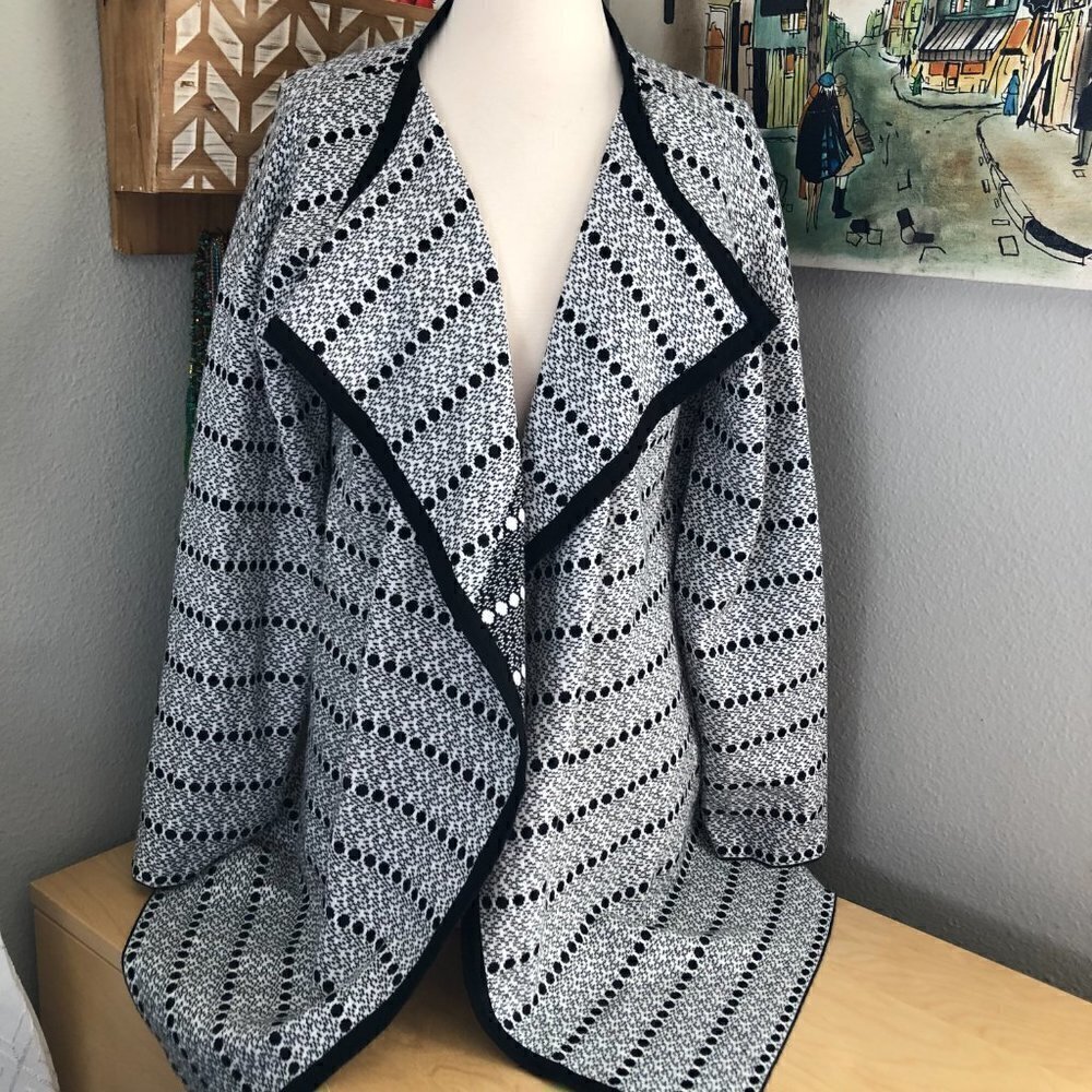 SIONI Hand Crafted Drape Cardigan Women's size L Black & Gray Chunky Knit NWT's
